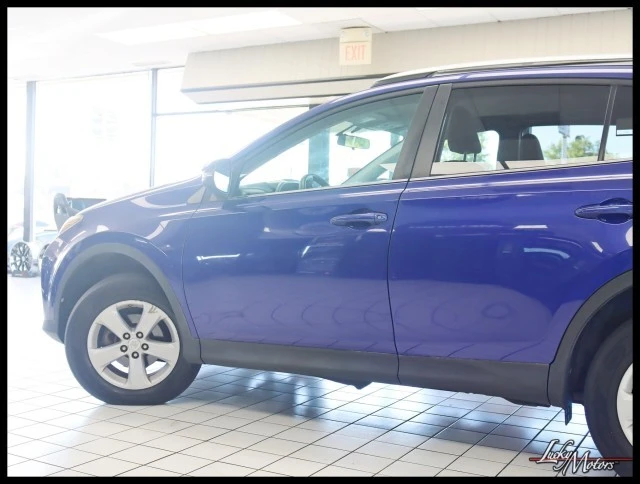 2014 Toyota RAV4 4th Gen - Image 9 of 21