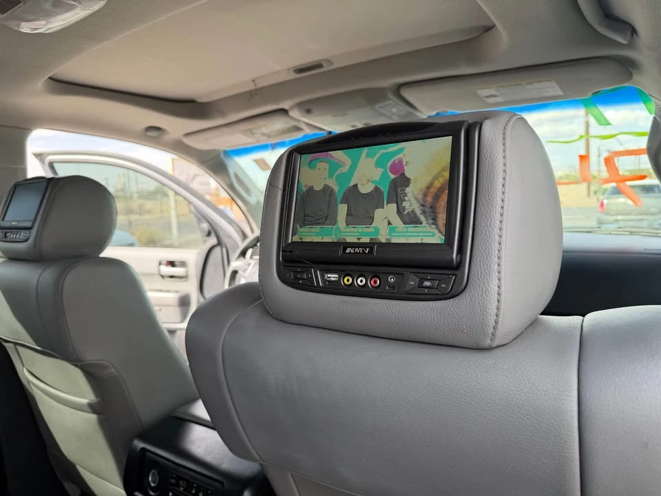 2014 Toyota Sequoia 2nd Gen - Image 15 of 19