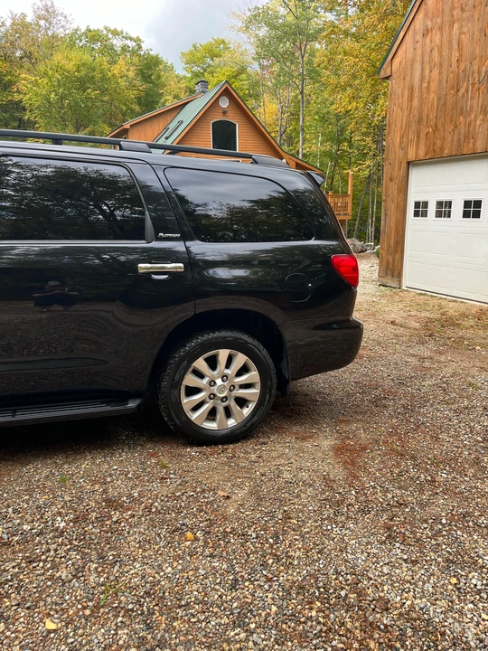 2014 Toyota Sequoia 2nd Gen - Image 28 of 31