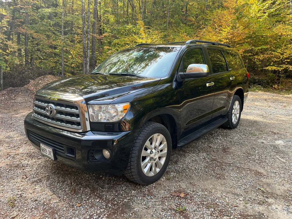 2014 Toyota Sequoia 2nd Gen - Image 10 of 31