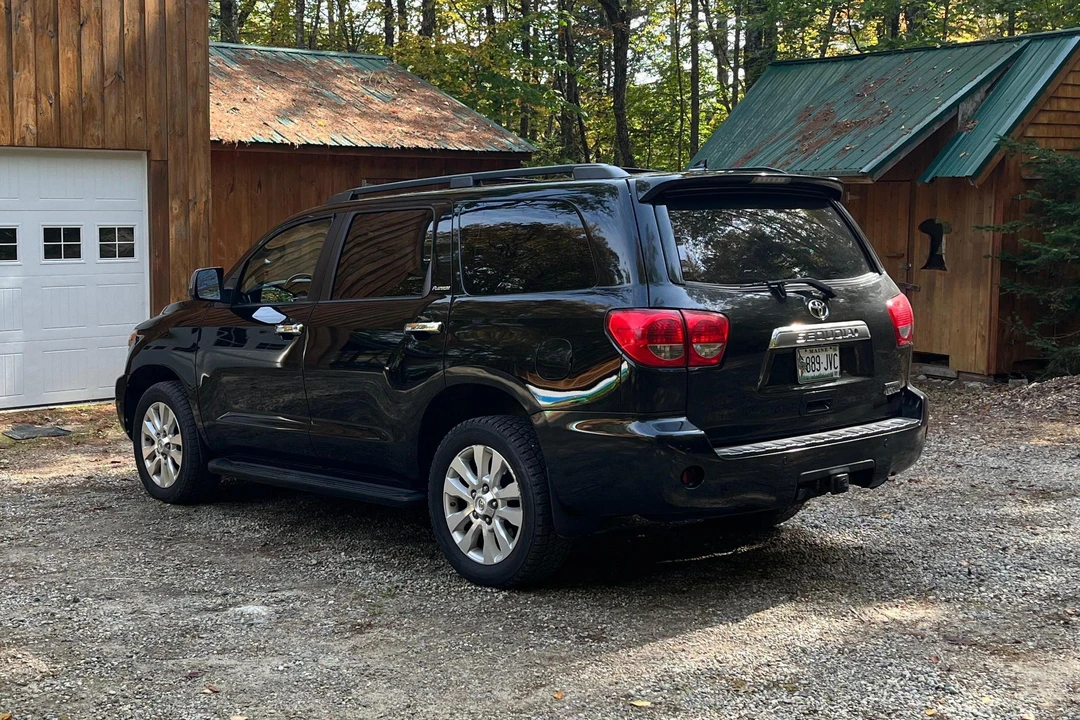 2014 Toyota Sequoia 2nd Gen - Image 12 of 31