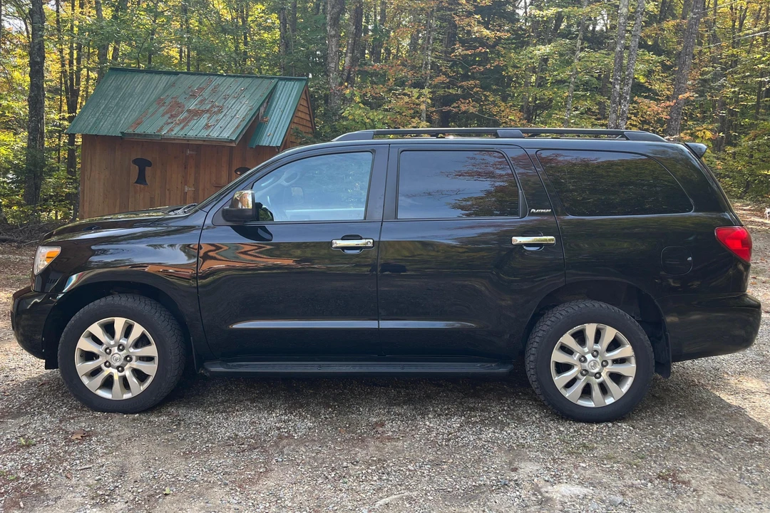 2014 Toyota Sequoia 2nd Gen - Image 3 of 31