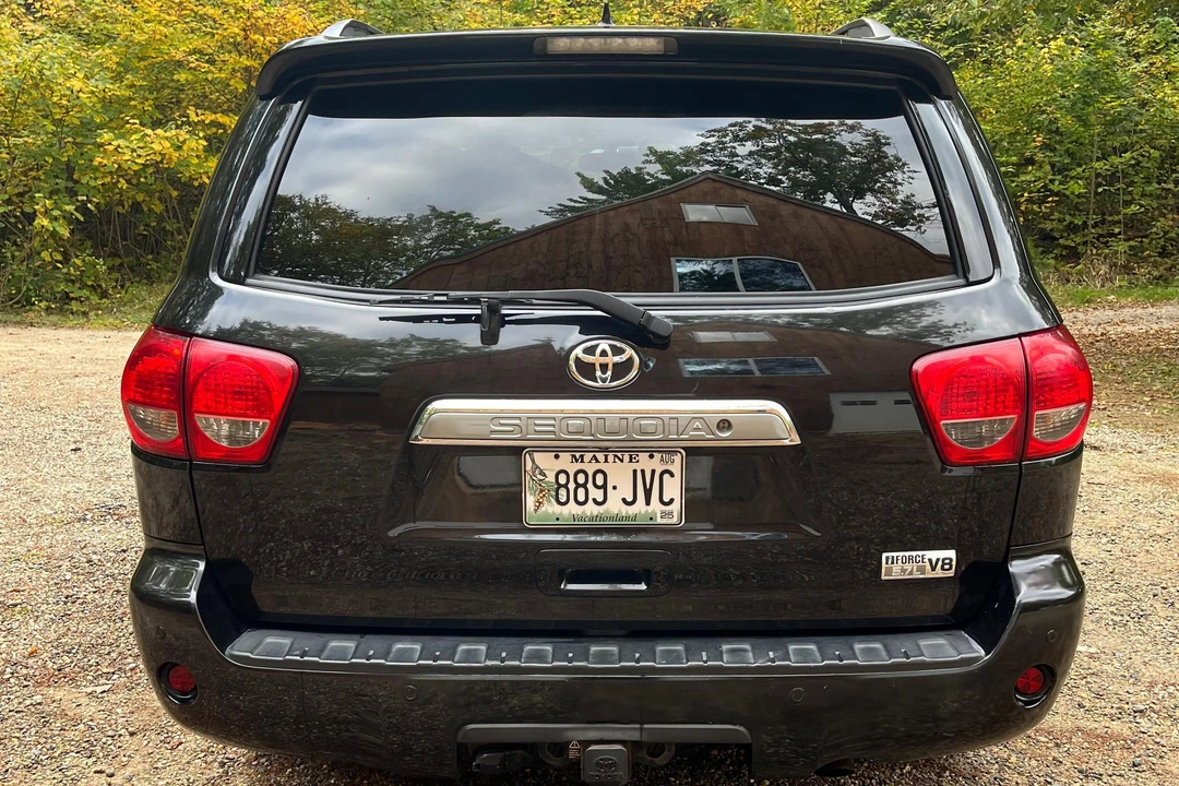 2014 Toyota Sequoia 2nd Gen - Image 5 of 31