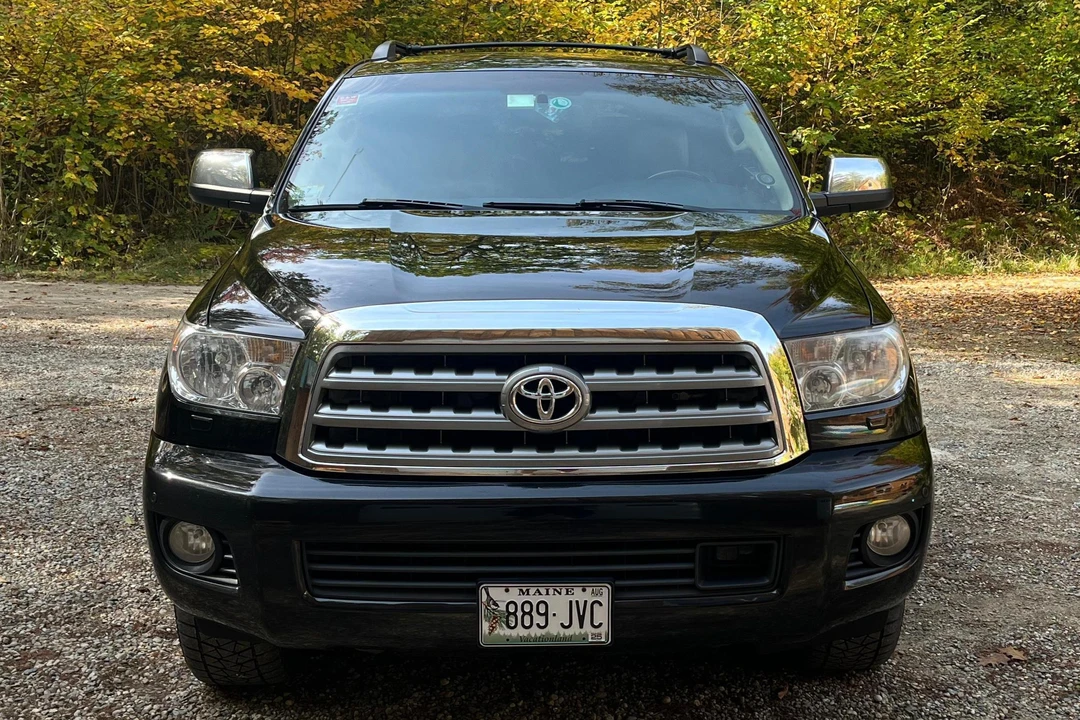 2014 Toyota Sequoia 2nd Gen - Image 2 of 31