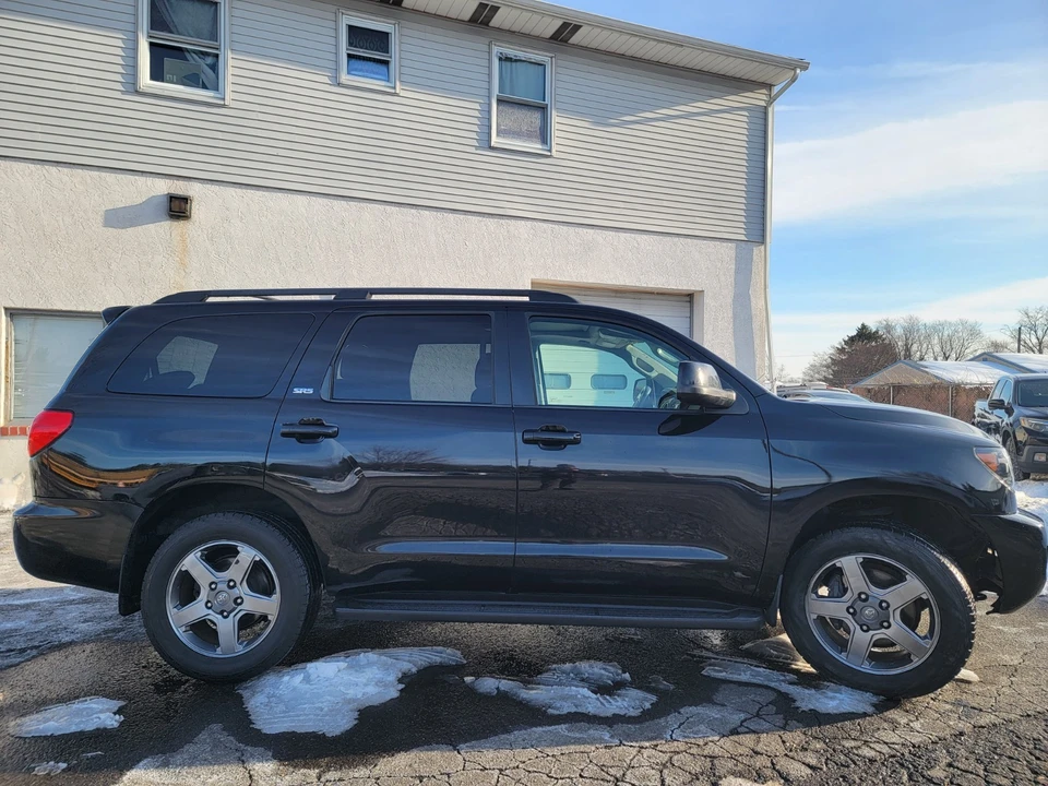 2014 Toyota Sequoia 2nd Gen - Image 6 of 16