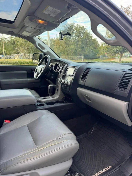 2014 Toyota Sequoia 2nd Gen - Image 5 of 10