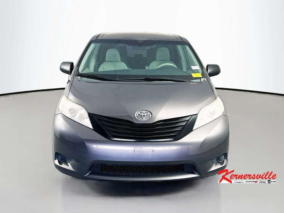 2014 Toyota Sienna 3rd Gen - Image 2 of 21