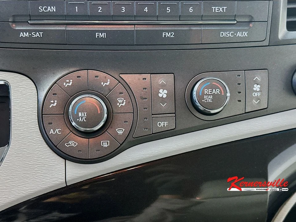 2014 Toyota Sienna 3rd Gen - Image 18 of 21