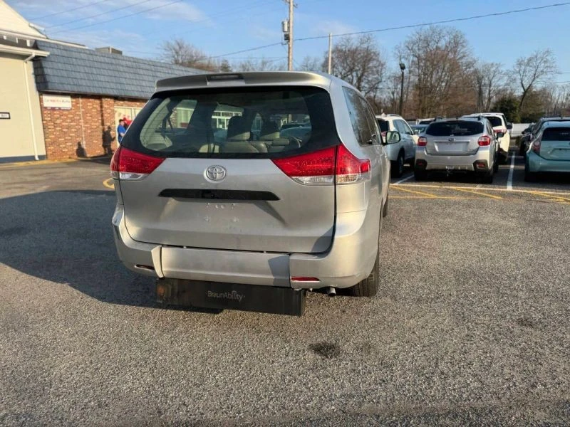 2014 Toyota Sienna 2nd Gen - Image 12 of 12