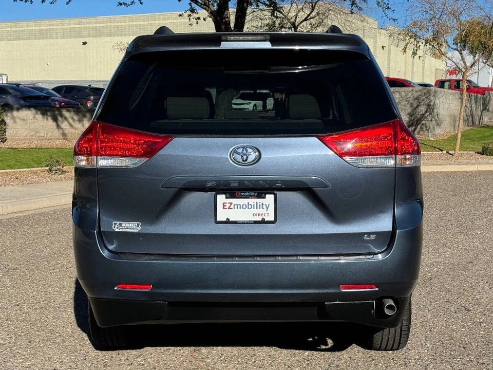 2014 Toyota Sienna 3rd Gen - Image 14 of 14