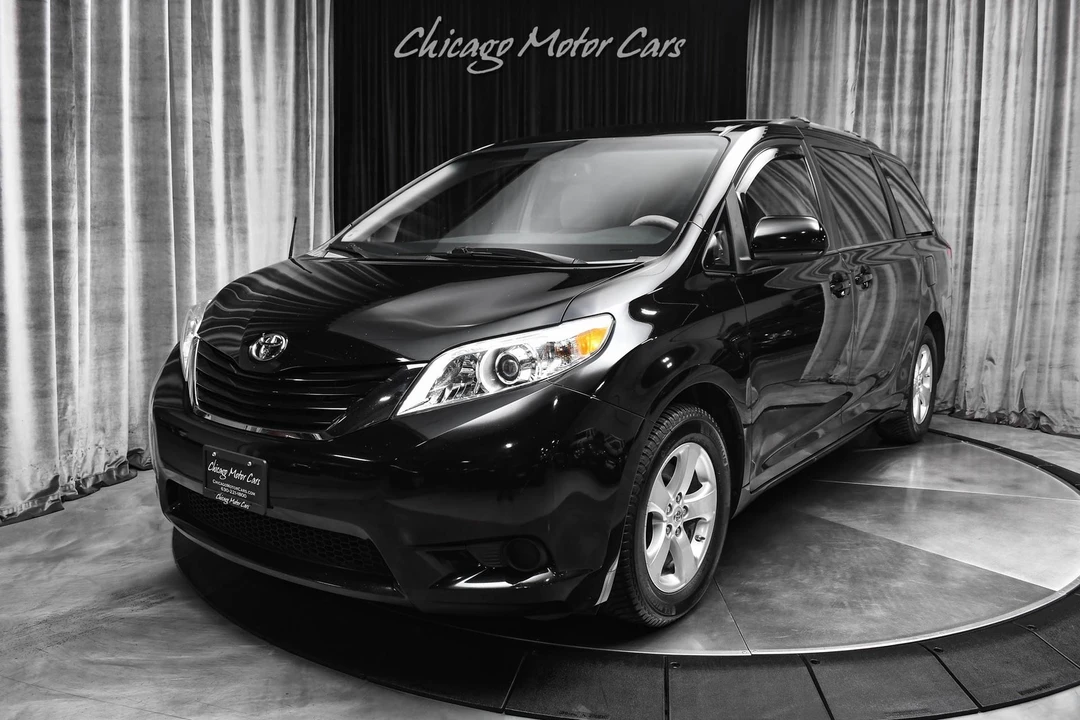 2014 Toyota Sienna 3rd Gen - Image 2 of 12