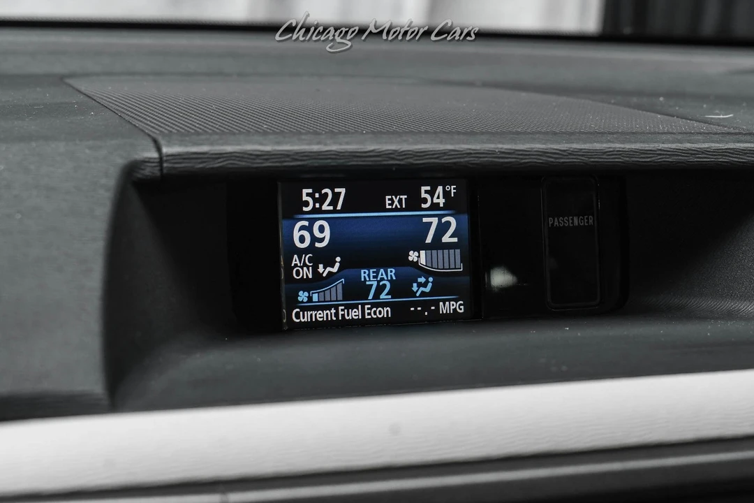 2014 Toyota Sienna 3rd Gen - Image 12 of 12