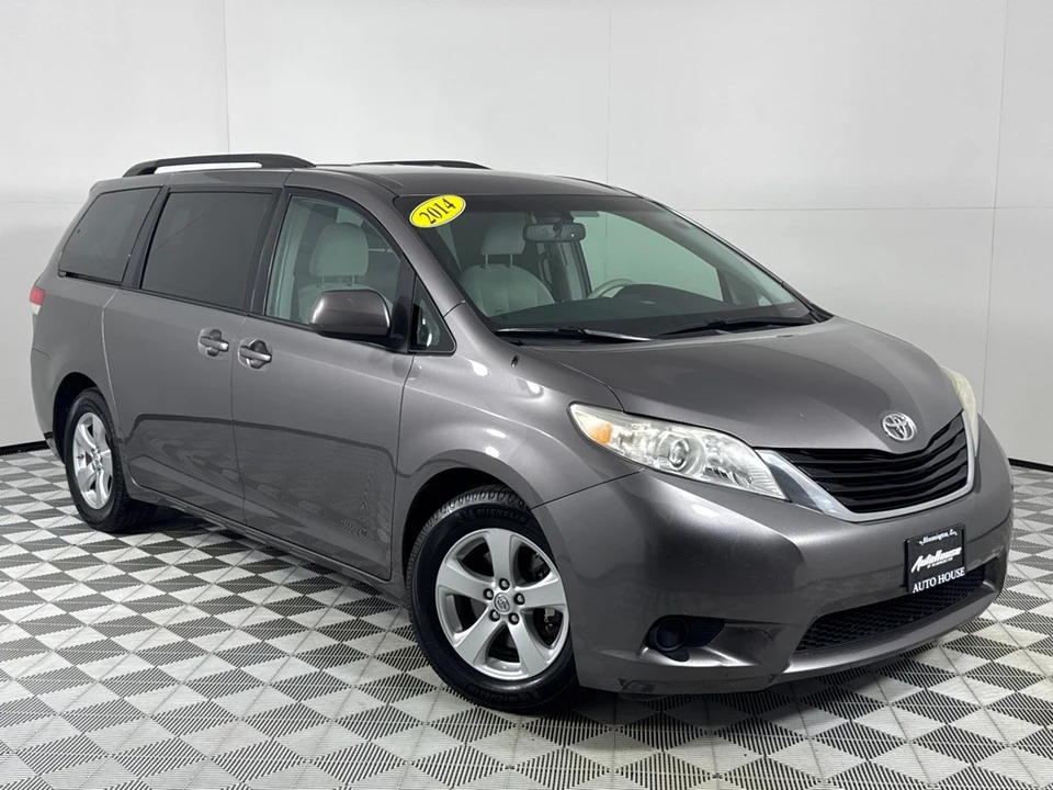 2014 Toyota Sienna 3rd Gen - Image 2 of 12