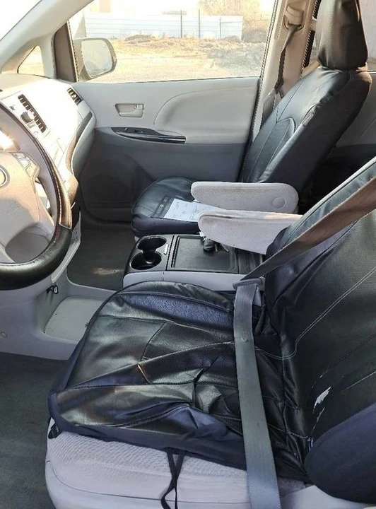 2014 Toyota Sienna 3rd Gen - Image 11 of 20