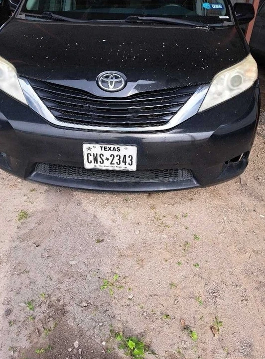 2014 Toyota Sienna 3rd Gen - Image 9 of 20