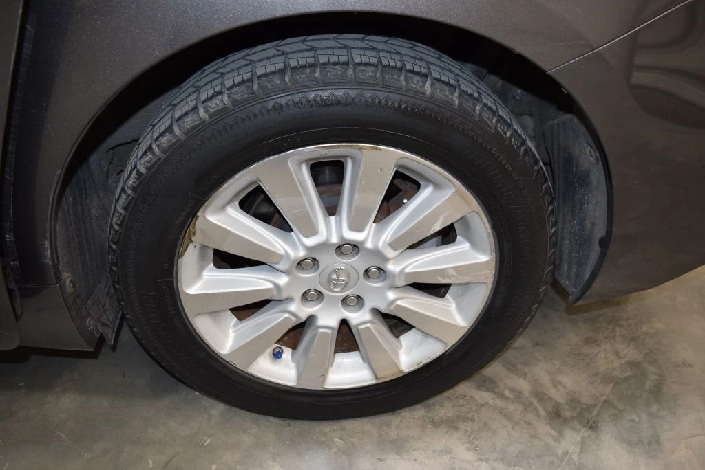 2014 Toyota Sienna 2nd Gen - Image 12 of 21