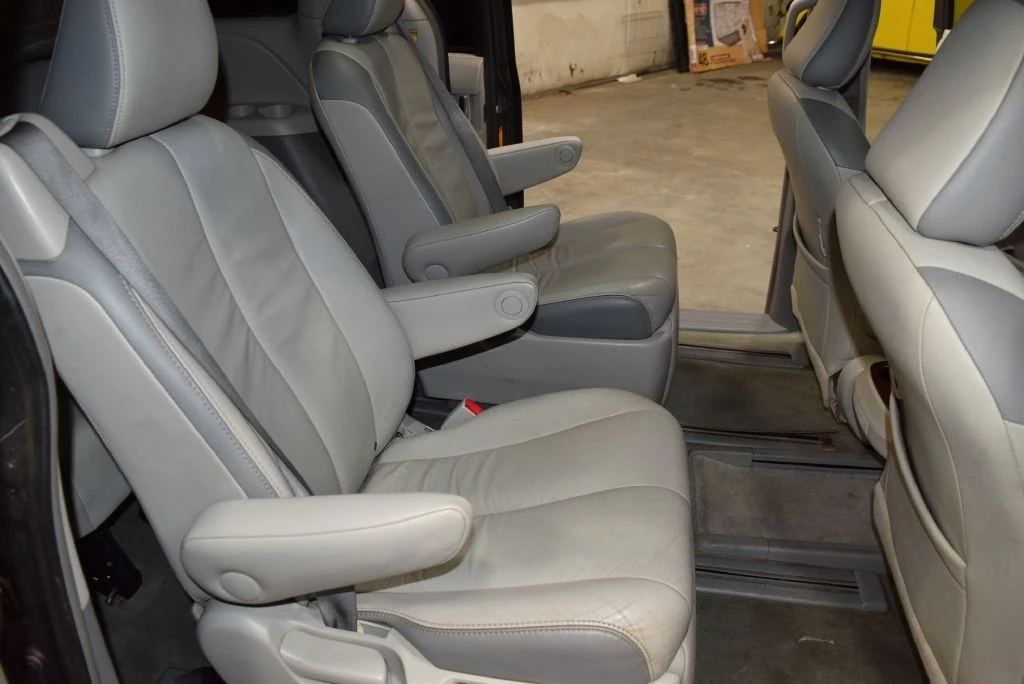 2014 Toyota Sienna 2nd Gen - Image 21 of 21