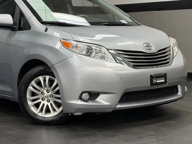 2014 Toyota Sienna 2nd Gen - Image 3 of 12