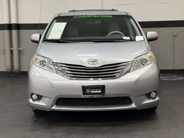 2014 Toyota Sienna 3rd Gen - Image 6 of 12