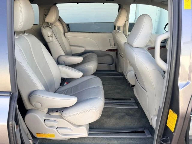 2014 Toyota Sienna 2nd Gen - Image 17 of 21