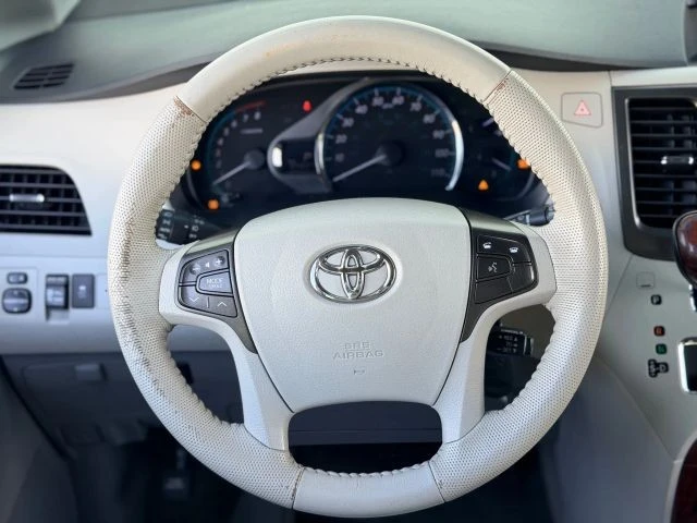 2014 Toyota Sienna 2nd Gen - Image 21 of 21