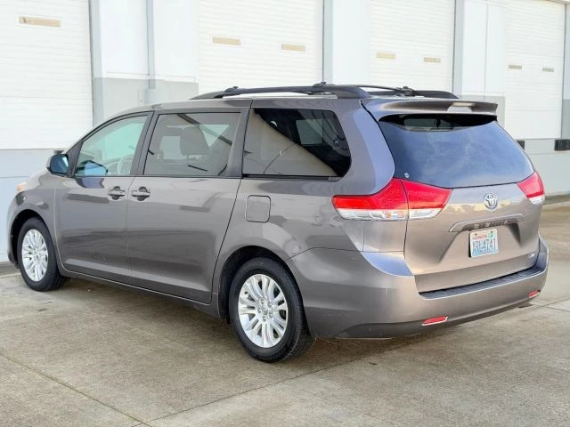 2014 Toyota Sienna 2nd Gen - Image 3 of 21