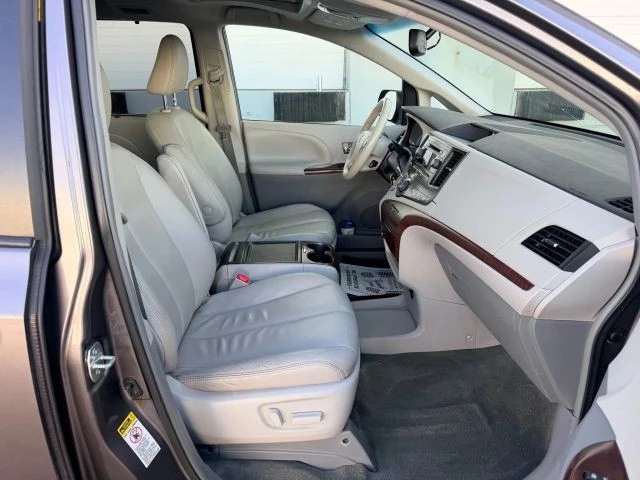 2014 Toyota Sienna 2nd Gen - Image 18 of 21