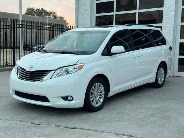 2014 Toyota Sienna 3rd Gen - Image 7 of 21