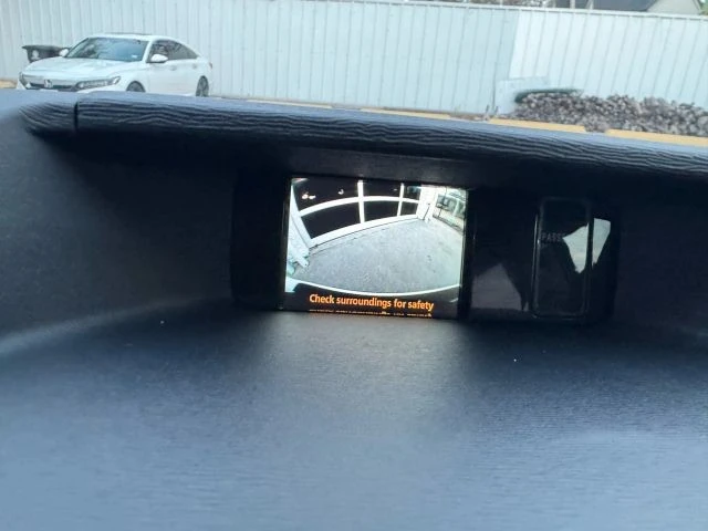 2014 Toyota Sienna 3rd Gen - Image 18 of 21
