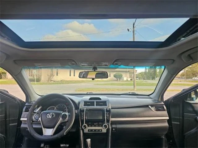 2014 Toyota Camry 7th Gen - Image 13 of 21