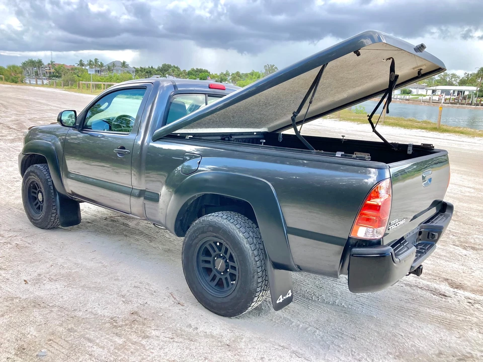 2014 Toyota Tacoma 2nd Gen - Image 9 of 31