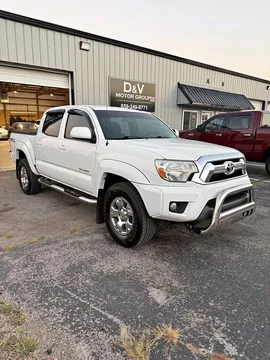 2014 Toyota Tacoma Double Cab TRD Off-Road Pickup 4D 6 ft