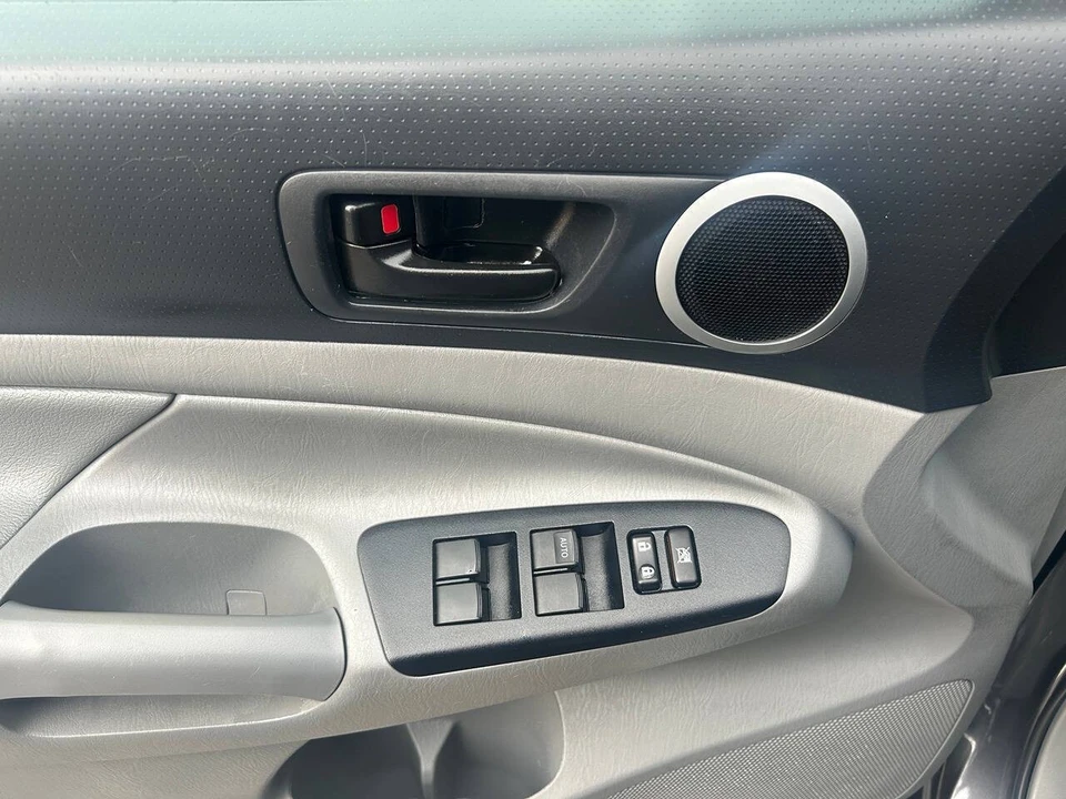 2014 Toyota Tacoma 2nd Gen - Image 19 of 21