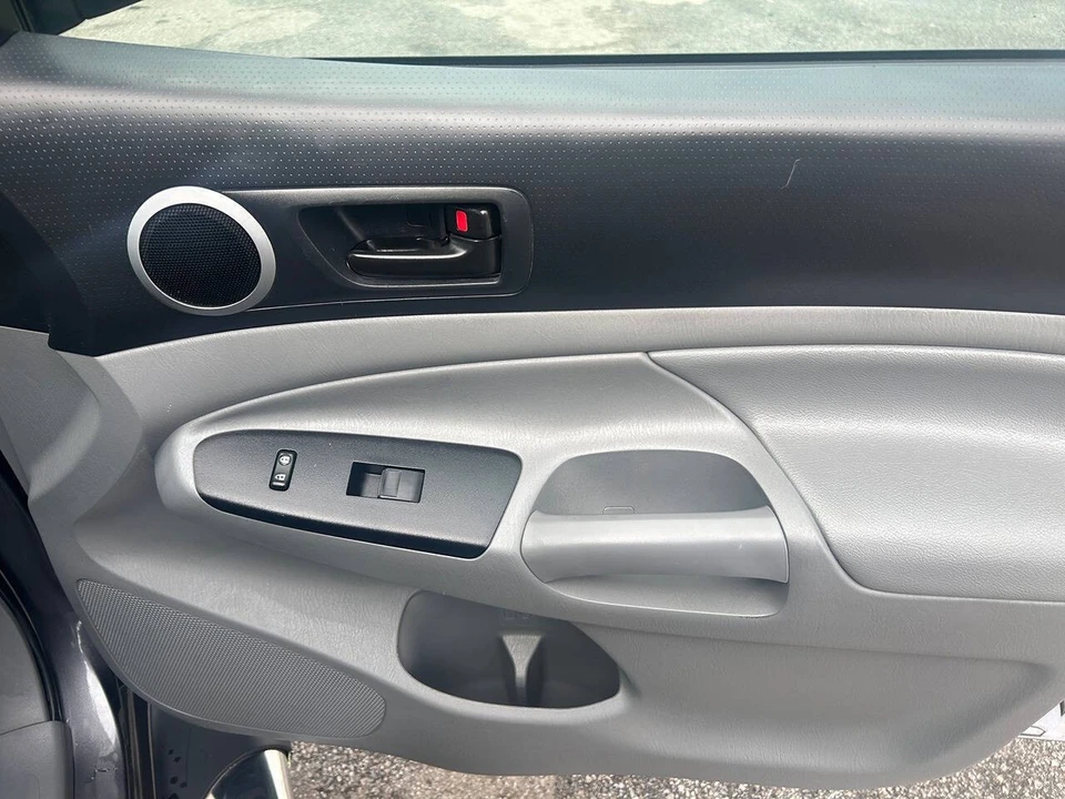 2014 Toyota Tacoma 2nd Gen - Image 17 of 21