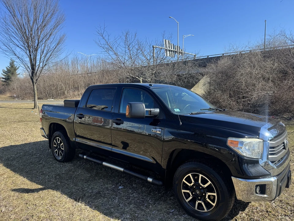 2014 Toyota Tundra 2nd Gen - Image 16 of 21