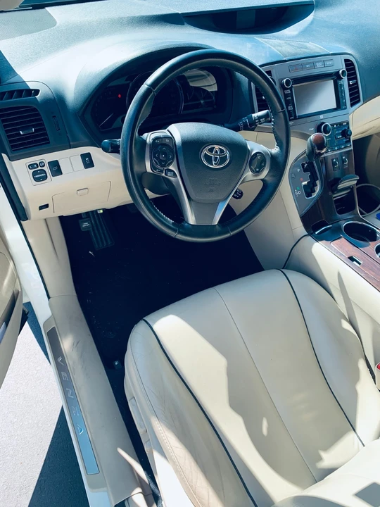 2014 Toyota Venza - Image 4 of 4