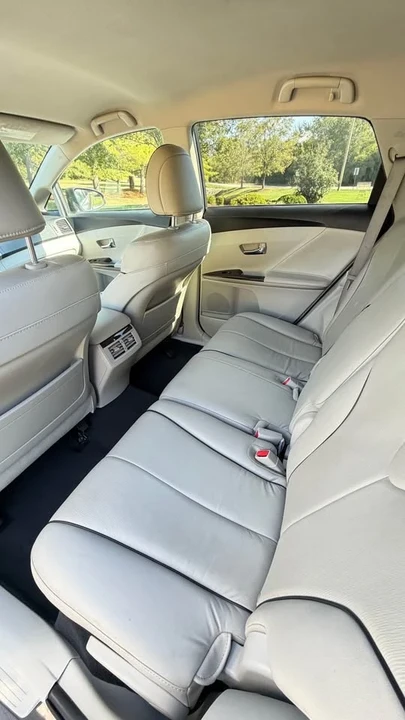 2014 Toyota Venza - Image 9 of 10