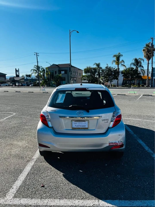 2014 Toyota Yaris - Image 4 of 15