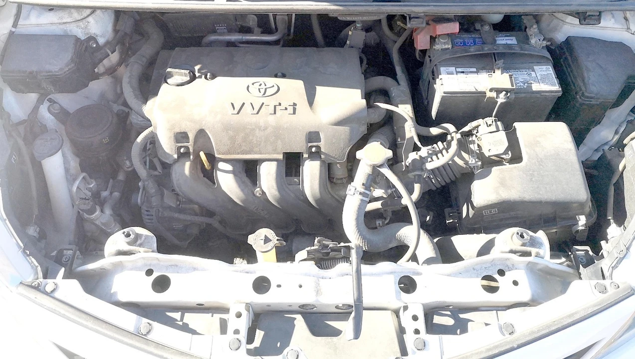 2014 Toyota Yaris - Image 18 of 21