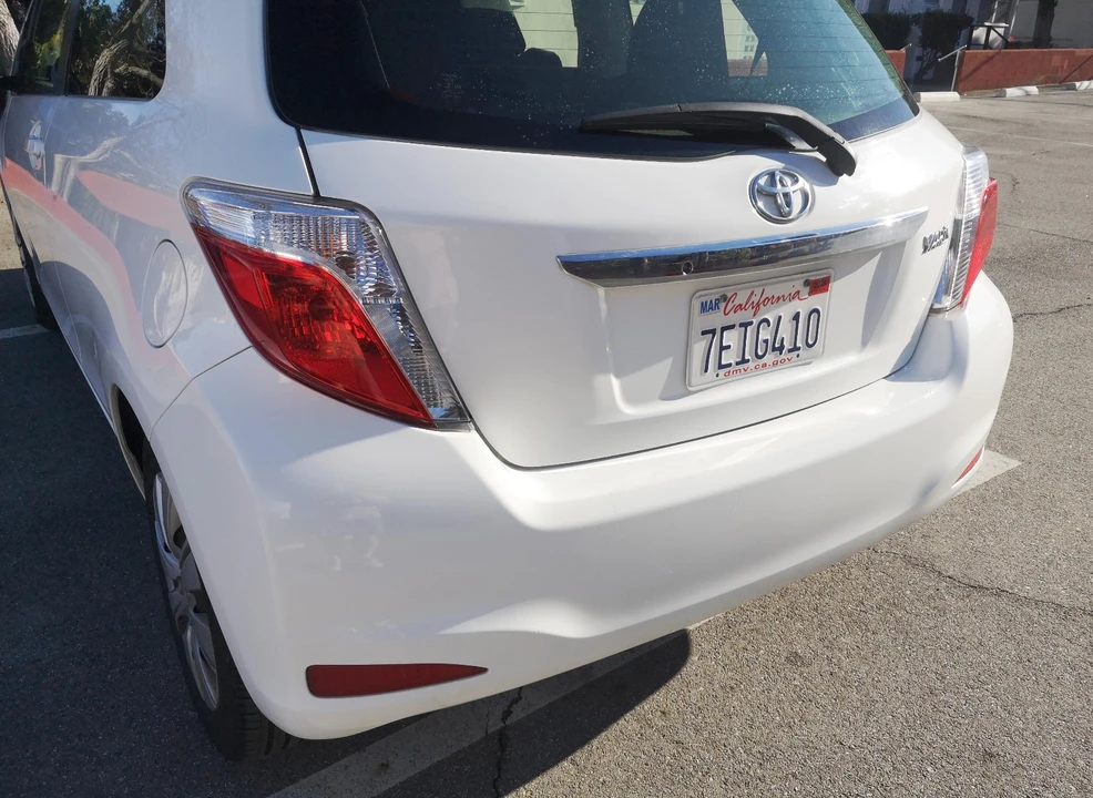 2014 Toyota Yaris - Image 17 of 21