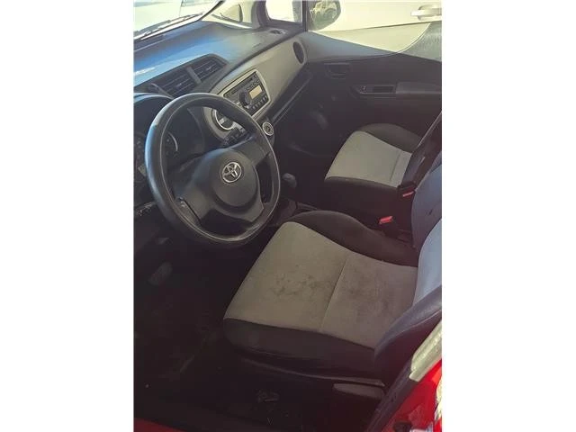 2014 Toyota Yaris - Image 9 of 12