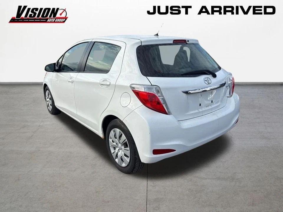 2014 Toyota Yaris - Image 7 of 8