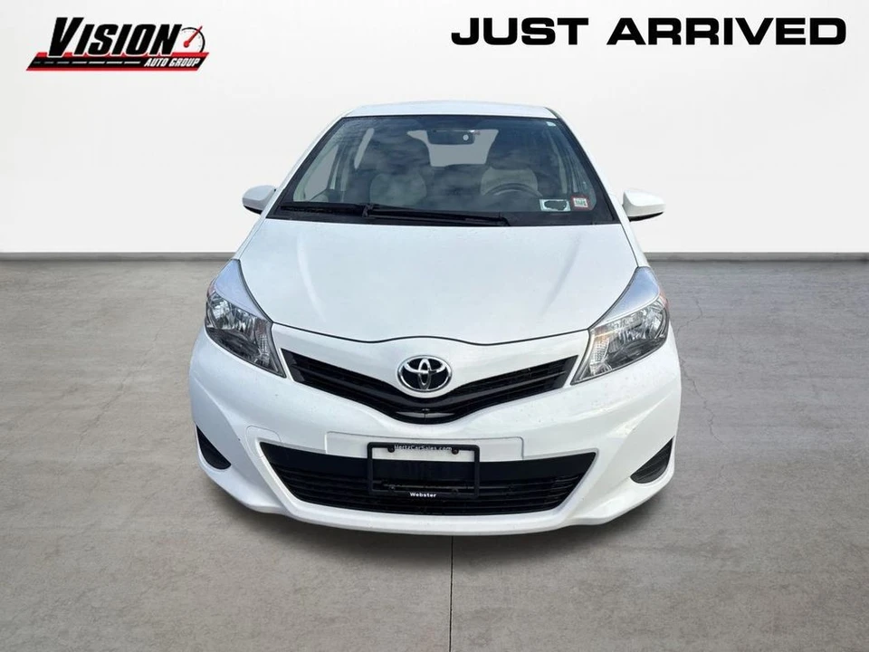 2014 Toyota Yaris - Image 2 of 8