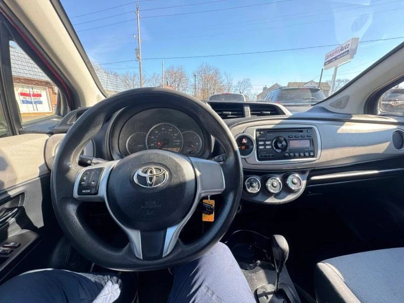 2014 Toyota Yaris - Image 5 of 12