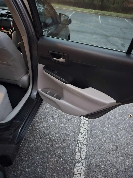 2014 Toyota Camry 7th Gen - Image 13 of 15