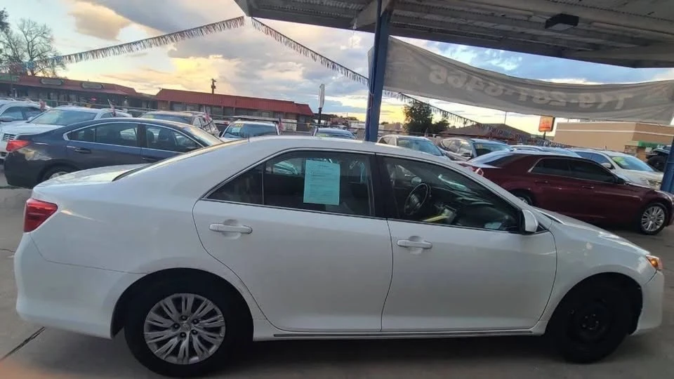 2014 Toyota Camry 7th Gen - Image 6 of 20
