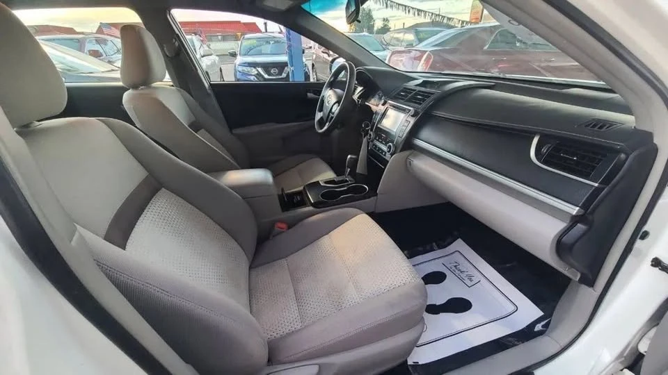 2014 Toyota Camry 7th Gen - Image 14 of 20
