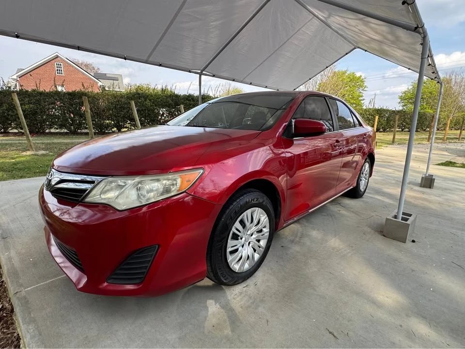 2014 Toyota Camry 7th Gen - Image 2 of 19