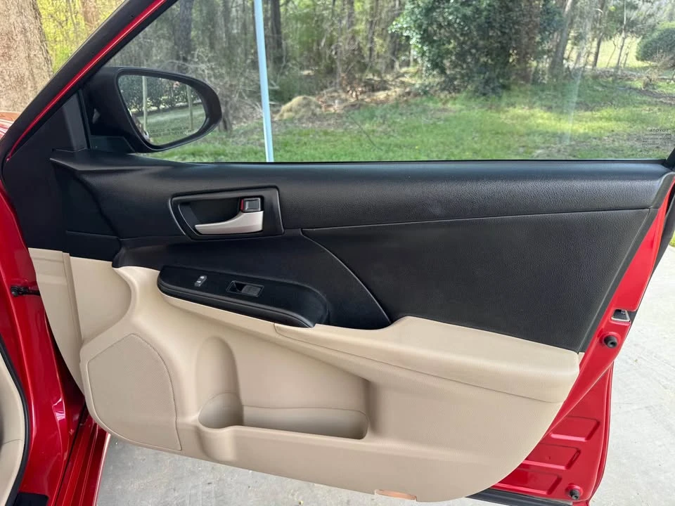 2014 Toyota Camry 7th Gen - Image 15 of 19