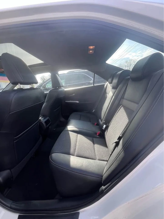 2014 Toyota Camry 7th Gen - Image 10 of 10